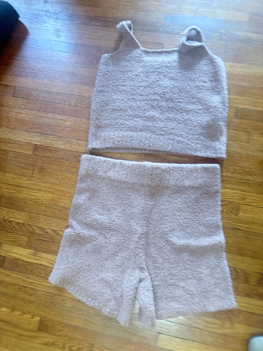 Skims Cozy Knit Shorts Set in Light Beige/Pink
